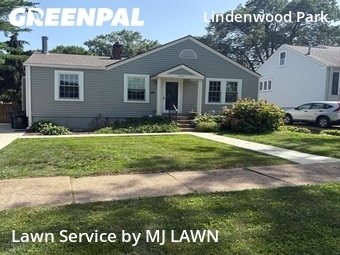 Yard Mowing nearby Saint Louis, MO, 