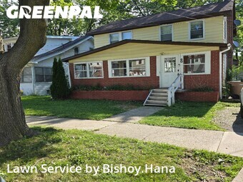 Lawn mowed in Pontiac, 48341