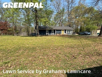 Grass Cutting nearby White House, TN, 