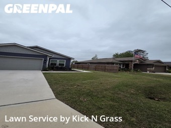 Lawn mowed in Fleming Island, 32003