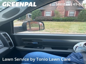 Grass Cut nearby Kansas City, KS, 