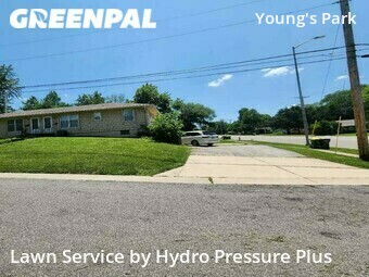 Lawn Cutting nearby Overland Park, MO, 