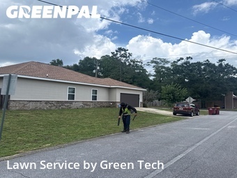 Lawn mowed in Crestview, 32539