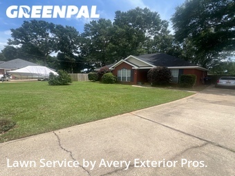 Lawn Mowing nearby Grand Bay, AL, 