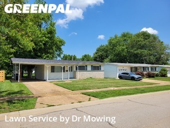 Yard Cutting nearby Florissant, MO, 