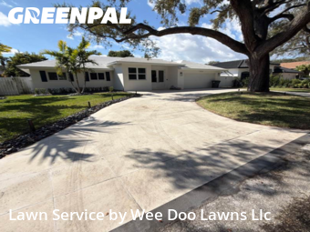 Lawn mowed in Boca Raton, 33486