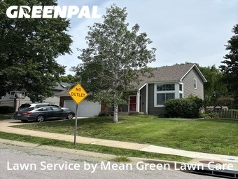 Lawn Cutting nearby Blue Springs, MO, 