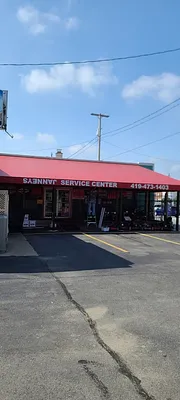 Janney's Service Center Photo 9