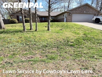 Lawn mowed in Bella Vista, 72714