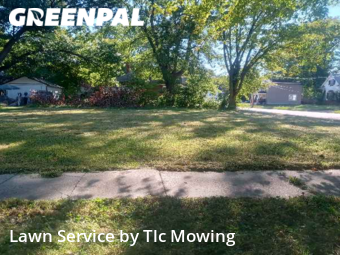 Lawn Mowing Service nearby Decatur, IL, 