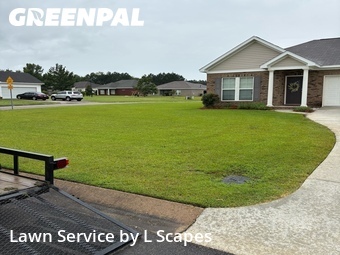 Lawn mowed in Dothan, 36301