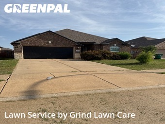 Lawn Mowing nearby Crowley, TX, 