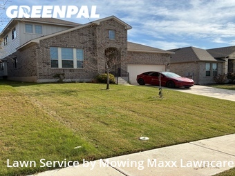 Lawn Mowing Service nearby Hutto, TX, 