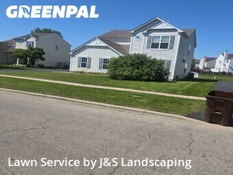 Lawn Care nearby Woodstock, IL, 