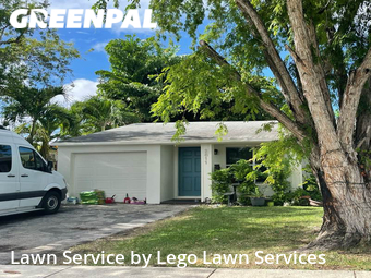 Lawn Mowing Service nearby Hollywood, FL, 