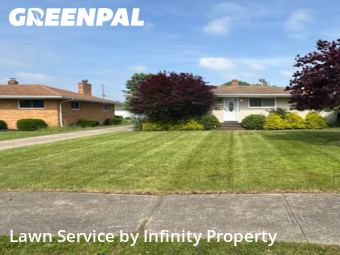 Lawn Cutting nearby Parma, OH, 