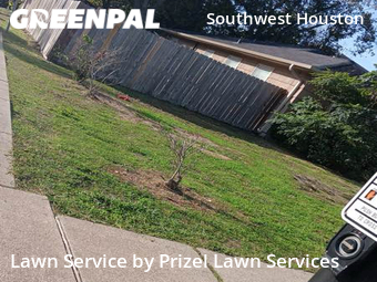 Lawn Maintenancein Bellaire,77401,Grass Cutting by Prizel Lawn Services, work completed in Dec , 2025