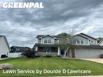 Lawn Care Service nearby Johnston, IA, 