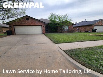 Lawn Mowing Service nearby Moore, OK, 