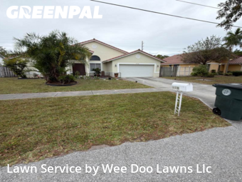 Lawn mowed in Boca Raton, 33487