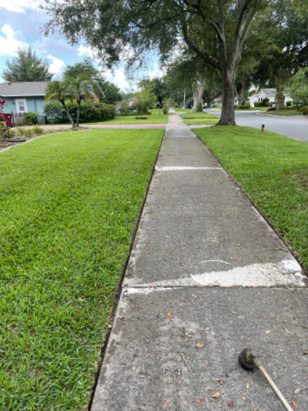 Lawn Mowing Contractor in Winter Park, FL, 32789