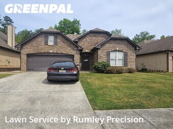 Lawn Maintenance nearby Moody, AL, 