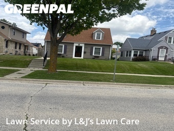 Lawn Service nearby West Allis, WI, 