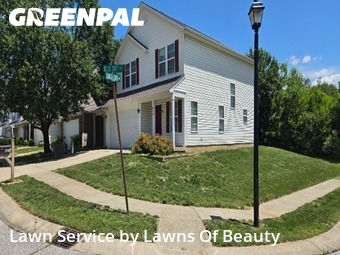 Lawn mowed in Avon, 46123