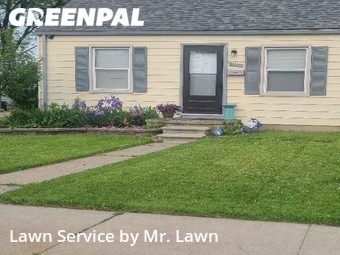 Lawn Cutting nearby Roseville, MI, 