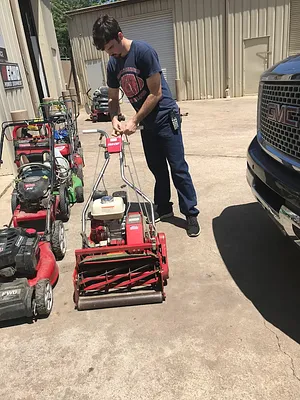 Mason Road Lawn Equipment Photo 8