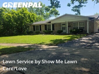 Lawn Mowing Service nearby Florissant, MO, 