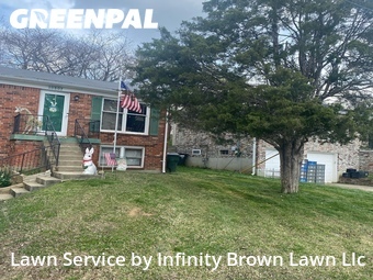 Lawn mowed in Jeffersontown, 40299
