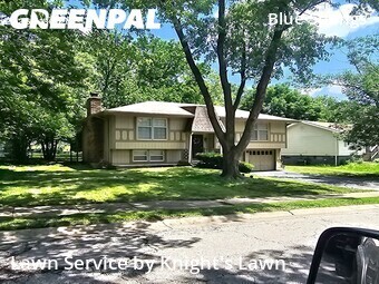 Lawn Mow nearby Blue Springs, MO, 