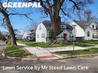 Lawn mowed in Pontiac, 48341