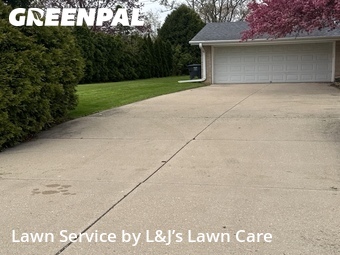 Lawn Mowin Franklin,53132,Yard Mowing by L&J’s Lawn Care , work completed in Jun , 2026