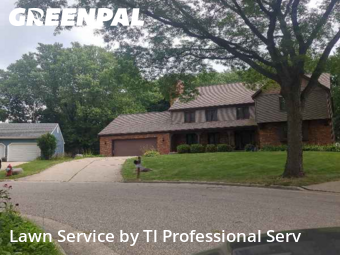 Lawn Care Service nearby Madison, WI, 