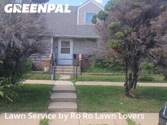 Lawn Maintenance nearby Chicago, IL, 