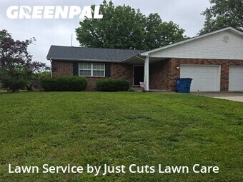 Lawn Care Service nearby Belleville, IL, 