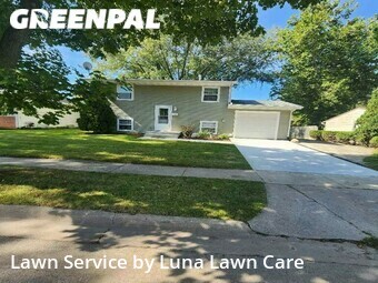 Lawn Cutting nearby Belvidere, IL, 