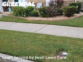 Lawn Cutting nearby Fairburn, GA, 