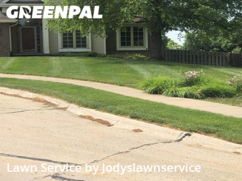 Yard Cutting nearby Bellevue, NE, 