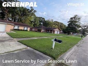 Lawn mowed in Baton Rouge, 70810