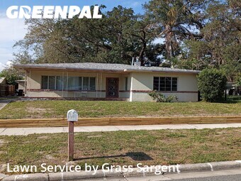Lawn Cutting nearby Clearwater, FL, 