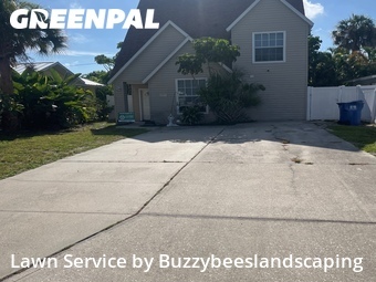 Lawn Mowing Service nearby Saint Petersburg, FL, 