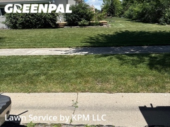 Lawn Maintenance nearby Hartford, WI, 