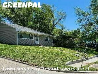 Lawn Care Service nearby Topeka, KS, 