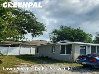 Yard Mowing nearby Tarpon Springs, FL, 