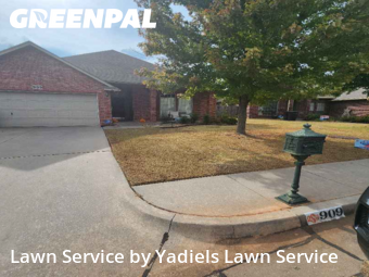 Lawn Mowing Servicein Moore,73160,Lawn Cut by Yadiels Lawn Service, work completed in Dec , 2025