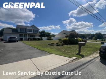 Lawn Mowing nearby Deptford, PA, 