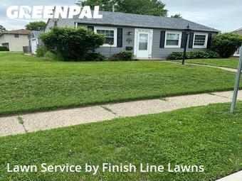 Lawn Care Service nearby Moline, IA, 